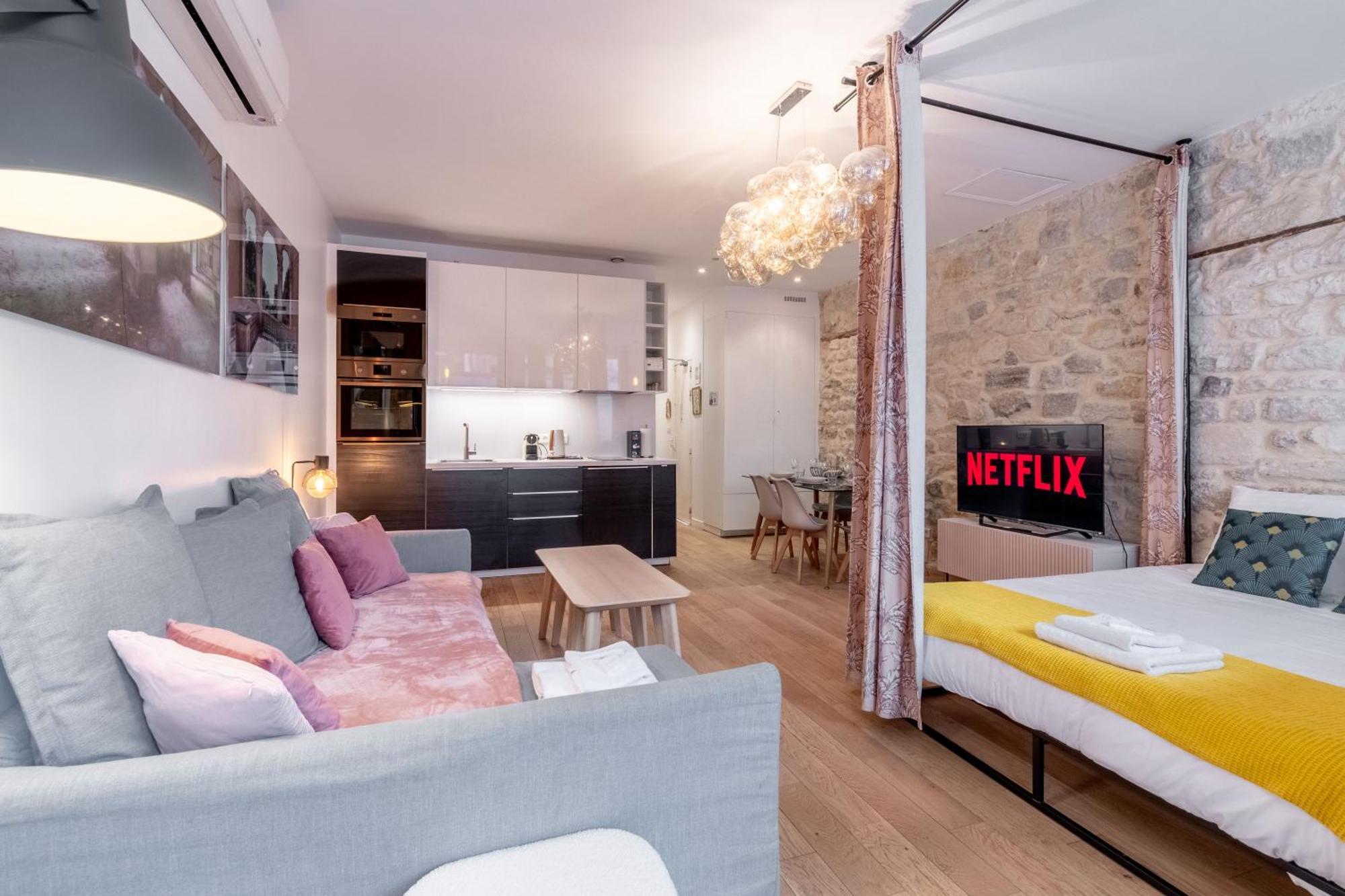 Appartement Spacieux Et Renove Paris Luaran gambar